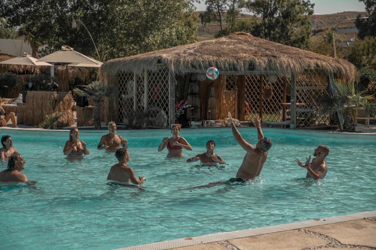 סנטה קתרינה דלו איאוניו Riva Del Sol Beach Resort מראה חיצוני תמונה